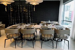 Hotel Residences at Acqua