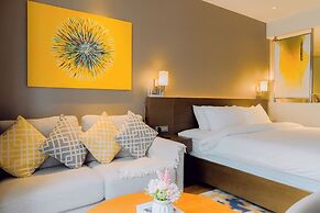 Hotel Residences at Acqua