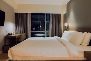 Hotel Residences at Acqua
