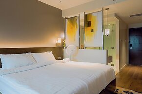 Hotel Residences at Acqua