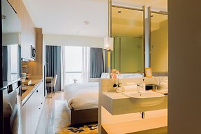 Hotel Residences at Acqua