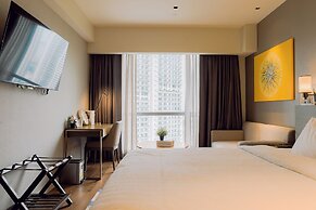 Hotel Residences at Acqua