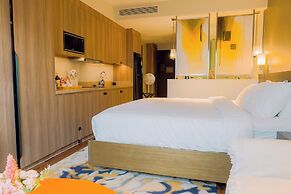 Hotel Residences at Acqua