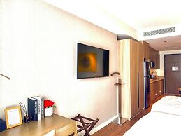 Hotel Residences at Acqua