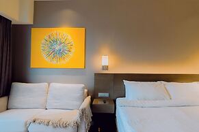 Hotel Residences at Acqua