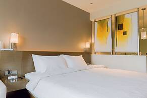 Hotel Residences at Acqua