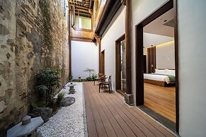 Bajiazhan Yulin Yuchi Homestay