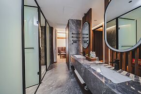 Bajiazhan Yulin Yuchi Homestay