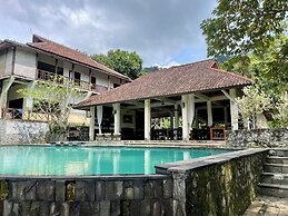 Covehill Green Resort