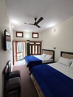 Sri Shakti Hotel & Restaurant