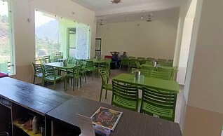Sri Shakti Hotel & Restaurant