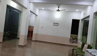 Sri Shakti Hotel & Restaurant