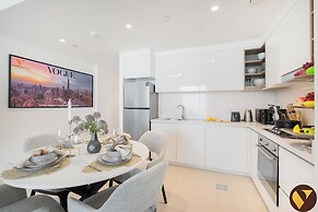 Vogue | Downtown with Direct Access to Dubai Mall