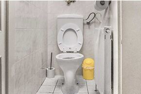 2BR Apt Next to Vienna Vibrant Center