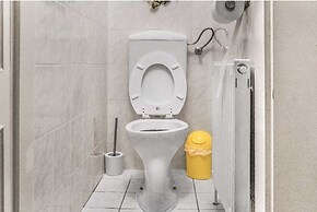 2BR Apt Next to Vienna Vibrant Center