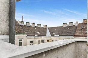 2BR Apt Next to Vienna Vibrant Center
