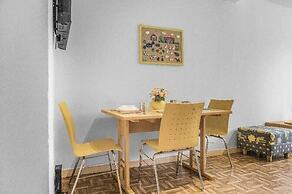 2BR Apt Next to Vienna Vibrant Center