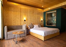 Hotel Patalsu