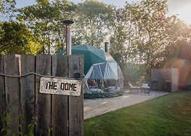 Romantic Lakeview Dome