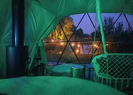 Romantic Lakeview Dome