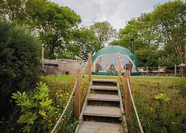 Romantic Lakeview Dome