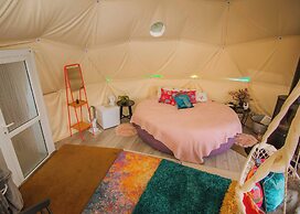 Romantic Lakeview Dome