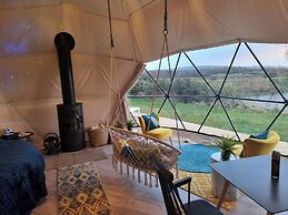 Romantic Lakeview Dome