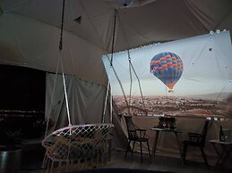 Romantic Lakeview Dome