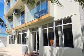 YUVi blue maldives