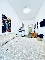 Cozy and Affordable Palace Studio