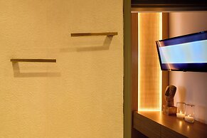 Themis Goddess Cave Suites