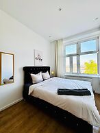 Family 3BR Apartment Near Alterlaa