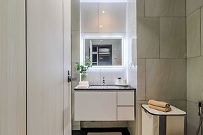 Brand new near Boat Avenue C250