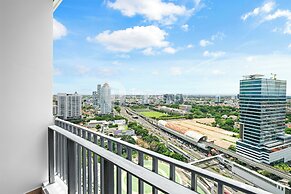 Hovin by Kozystay - Tebet
