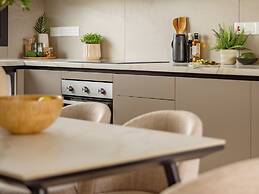 Sanders Solemare - Great Studio With Balcony