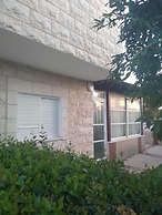 Hadas Garden Apartment