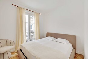 Modern Flat - 6P- Voltaire