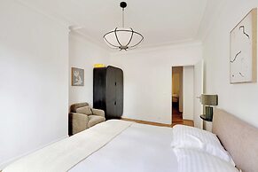 Modern Flat - 6P- Voltaire