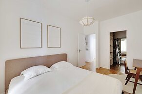 Modern Flat - 6P- Voltaire