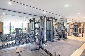 JVC Suites by Hostiva - City View
