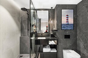 Radisson RED Auckland