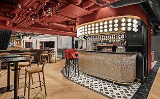 Radisson RED Auckland