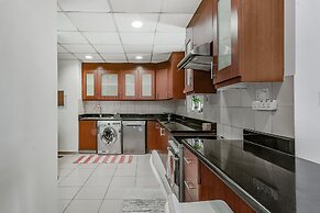 1BR Apartment with Marina View at Sadaf