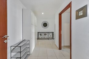 1BR Apartment with Marina View at Sadaf