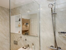 8 Thurlestone Rock