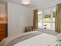 8 Thurlestone Rock