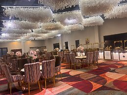Ambaram Hotel & Resort