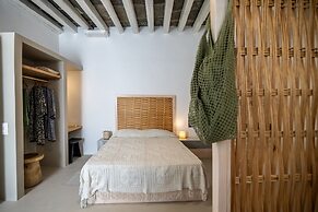Aelios Cycladic House