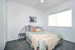 Prickly Pear Stays in Adamstown, 1-br