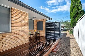 Prickly Pear Stays in Adamstown, 1-br